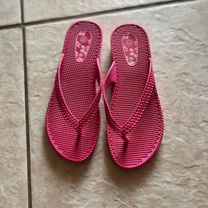 Pink sandals size 10